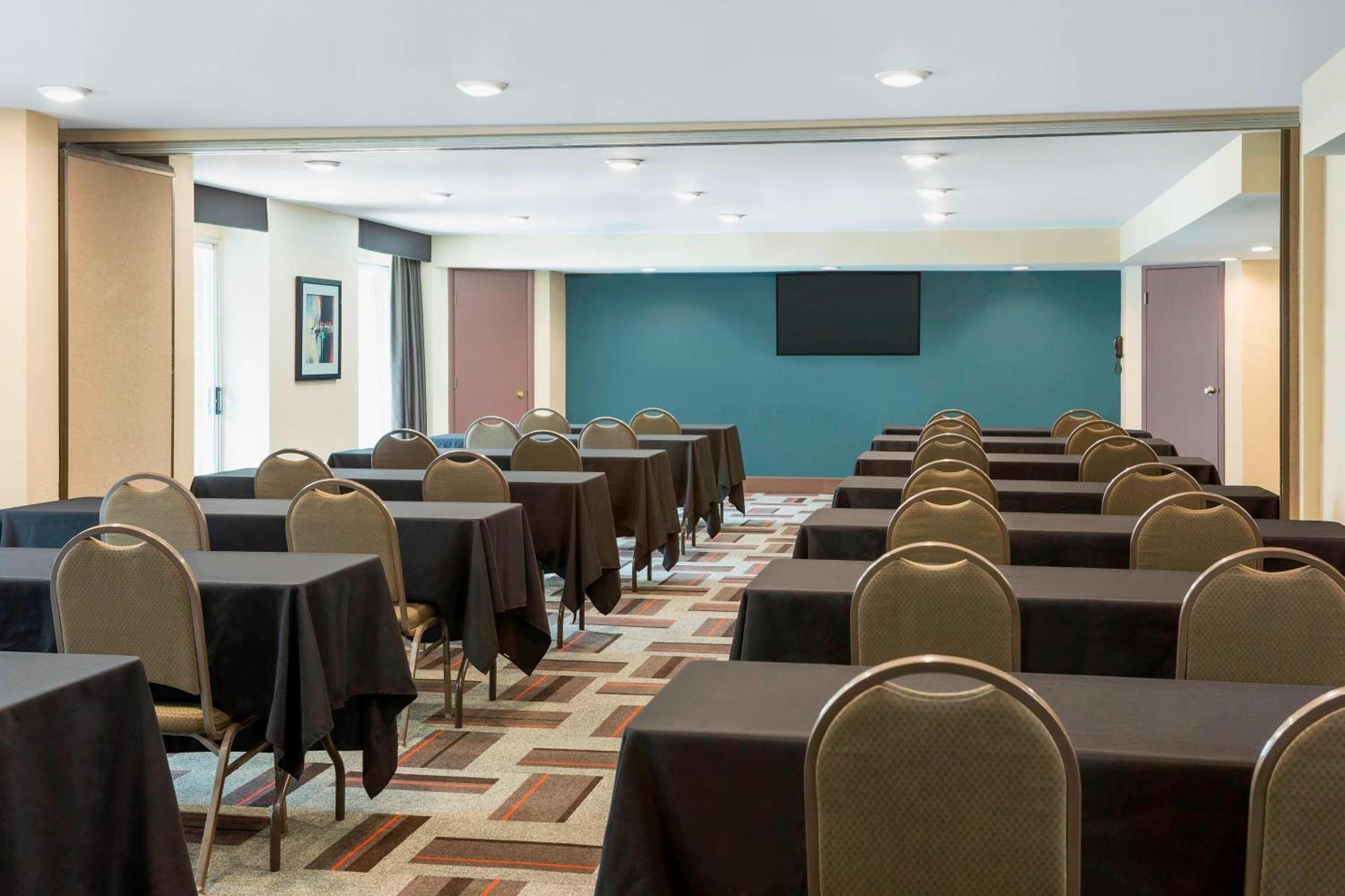 Four Points By Sheraton Buffalo Grove Kültér fotó